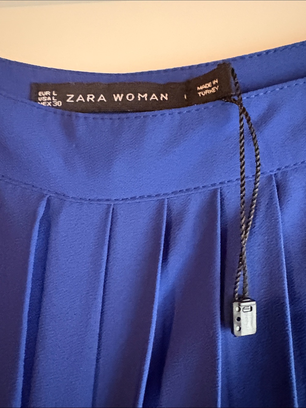 Zara Pleated Midi Skirt with Button-Trim in Cobalt Blue Large - Picture 4 of 6